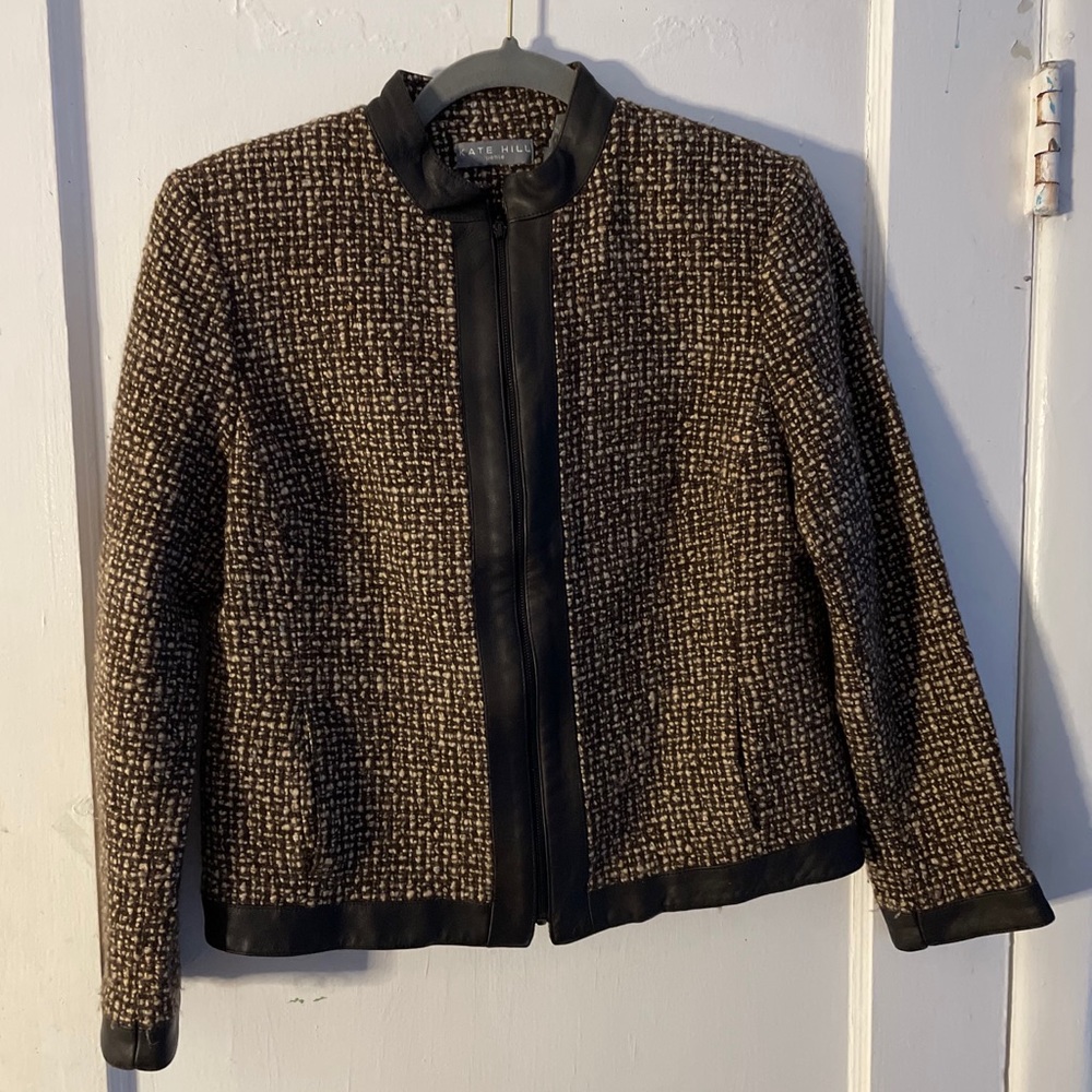 Neutral tone coat - Picture 2 of 5